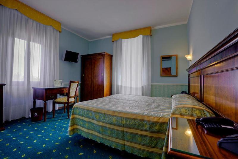 Hotel Castello Modena Szoba fotó