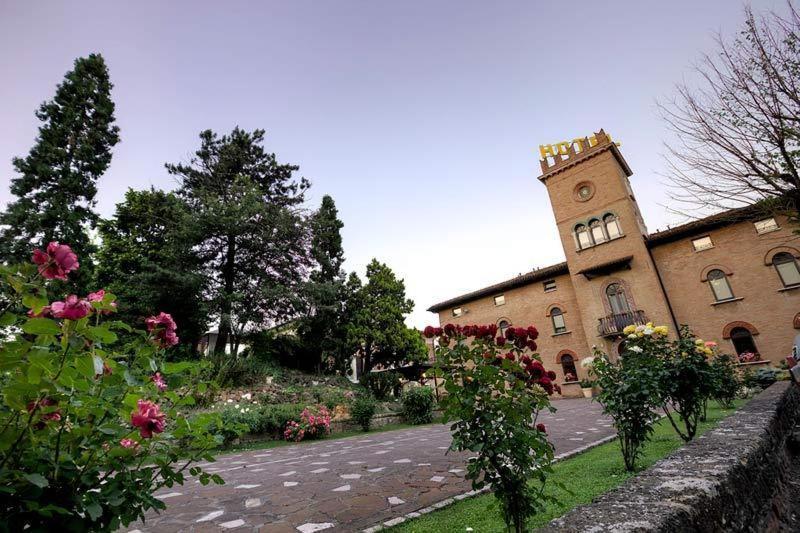 Hotel Castello Modena Kültér fotó